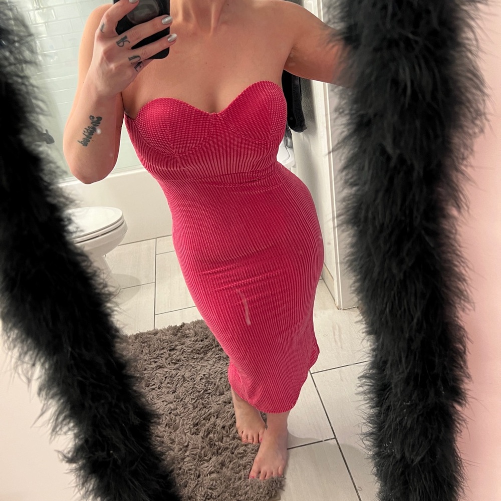 Strapless pink dress